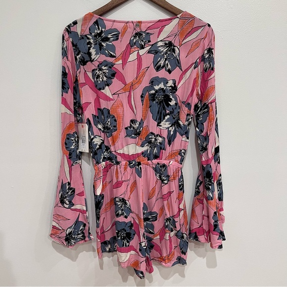 Billabong NWT Sittin Pretty Floral Long Bell Sleeve Romper Tie-front in Pink, M - Picture 10 of 15